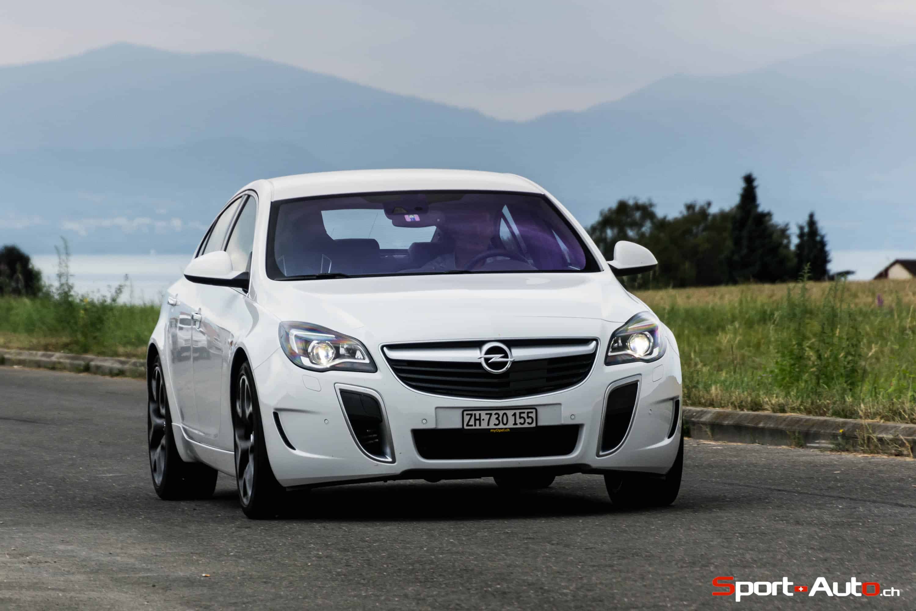 Opel Insignia Sports Tourer Opc : essais, fiabilité, avis, photos