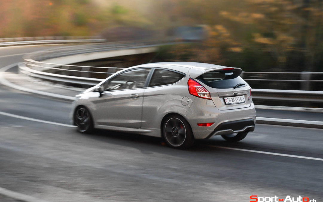 ESSAI FORD FIESTA ST200