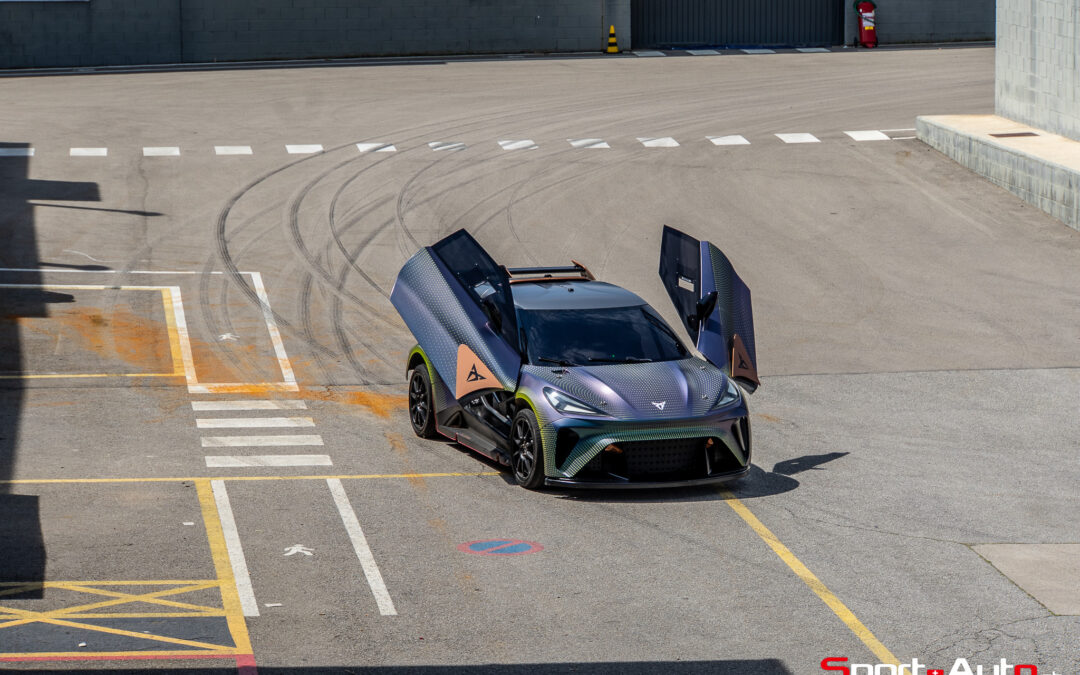 ENTRE RÉALITÉ ET VIRTUEL EN CUPRA URBANREBEL