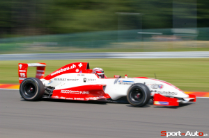 Kevin Jörg renouvelle son contrat avec le Josef Kaufmann Racing pour un double programme en Eurocup Formule Renault 2.0 et en NEC