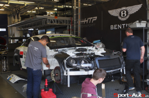 Bentley Team HTP vor heruasforderung 24h Nürburgring