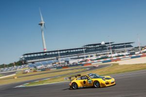 ADAC GT Masters - Porsche und Mercedes-Benz im Hitze-Qualifying auf dem Lausitzring vorn