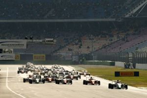 ADAC Formel 4 – Moritz Müller-Crepon s’offre un top 10 – Marvin Dienst champion