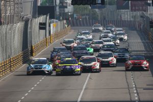 Macau start Race 1