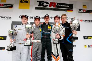 Pascal Eberle dritte in Premierenrennen der ADAC TCR Germany