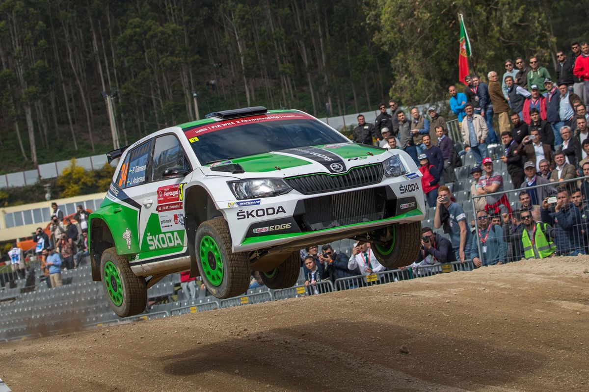 Top performance gives ŠKODA driver Tidemand the lead at the World Championship rally in Portugal