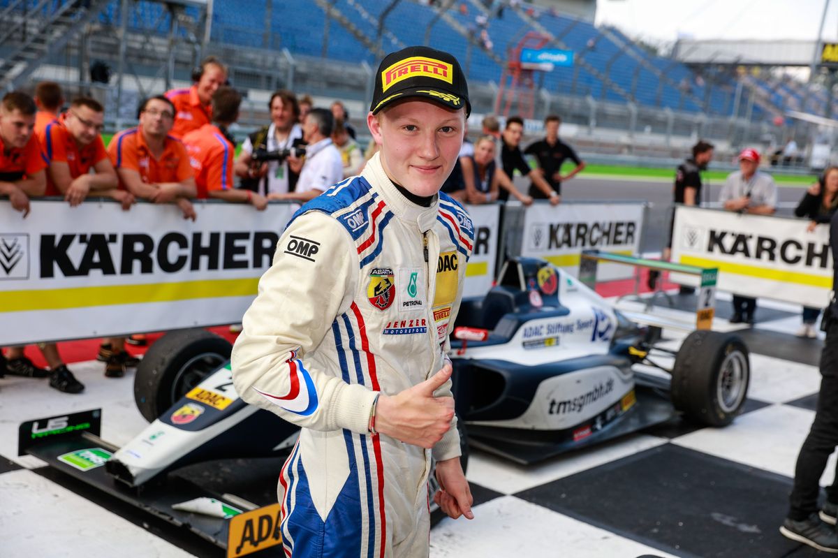 ADAC Formel 4 - Fabio Scherer remporte sa première victoire