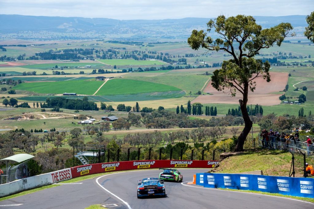 911 GT3 R tackles spectacular twelve-hour race in Blue Mountains