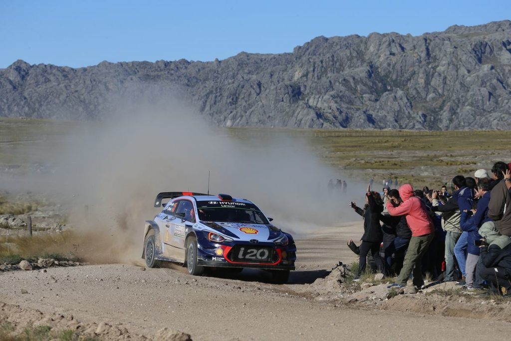 WRC - Hyundai Motorsport hunts down Rally Argentina lead on penultimate day
