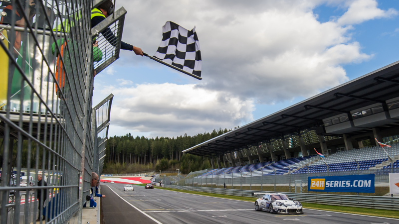 Daniel Allemann (Herberth Motorsport Porsche) gewinnt die 12h Red Bull Ring