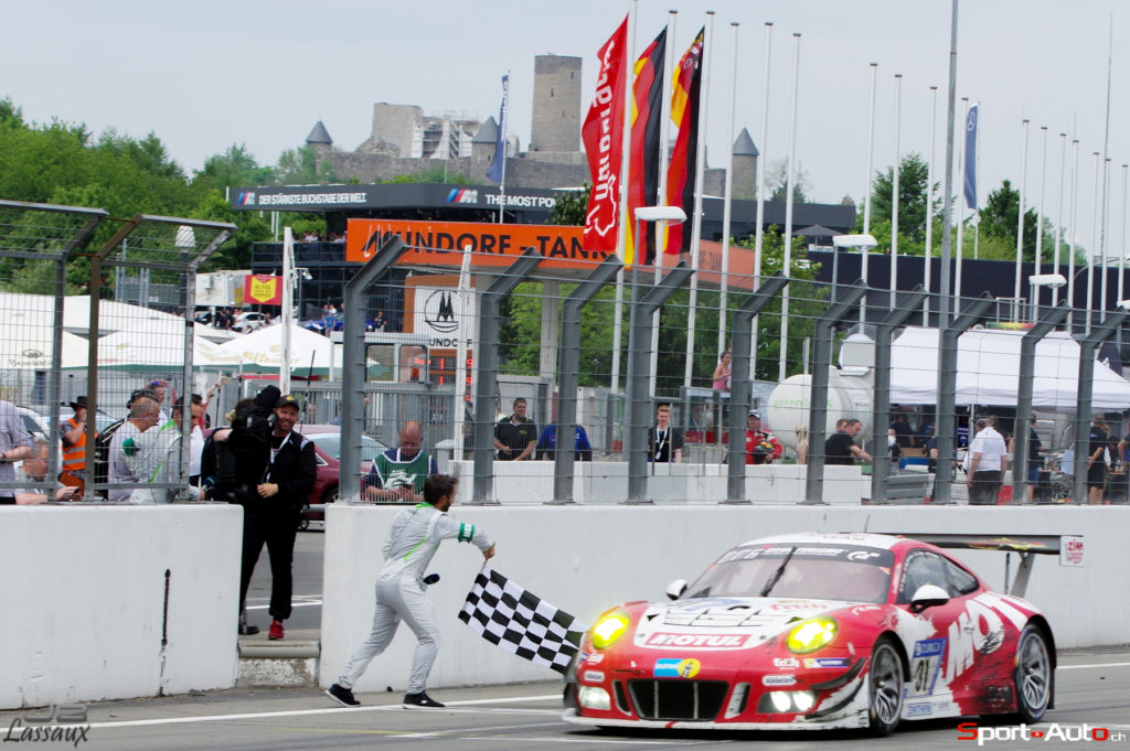 Six Porsche class wins at the Eifel marathon