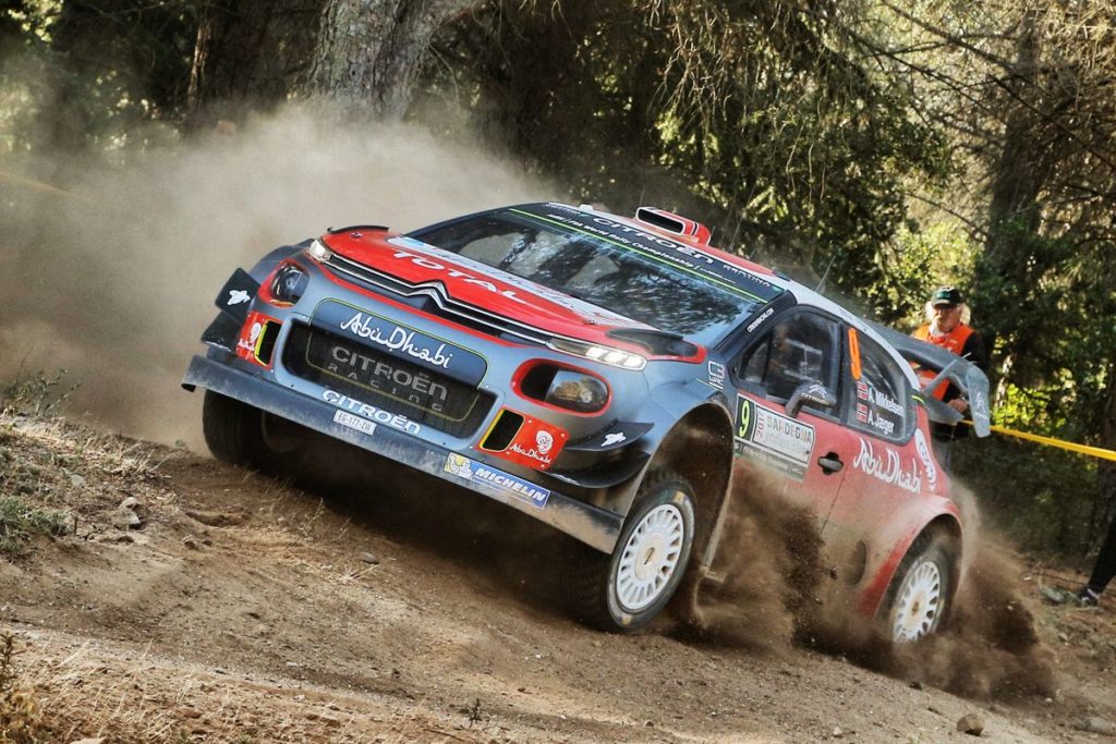 WRC - Andreas Mikkelsen goes for position