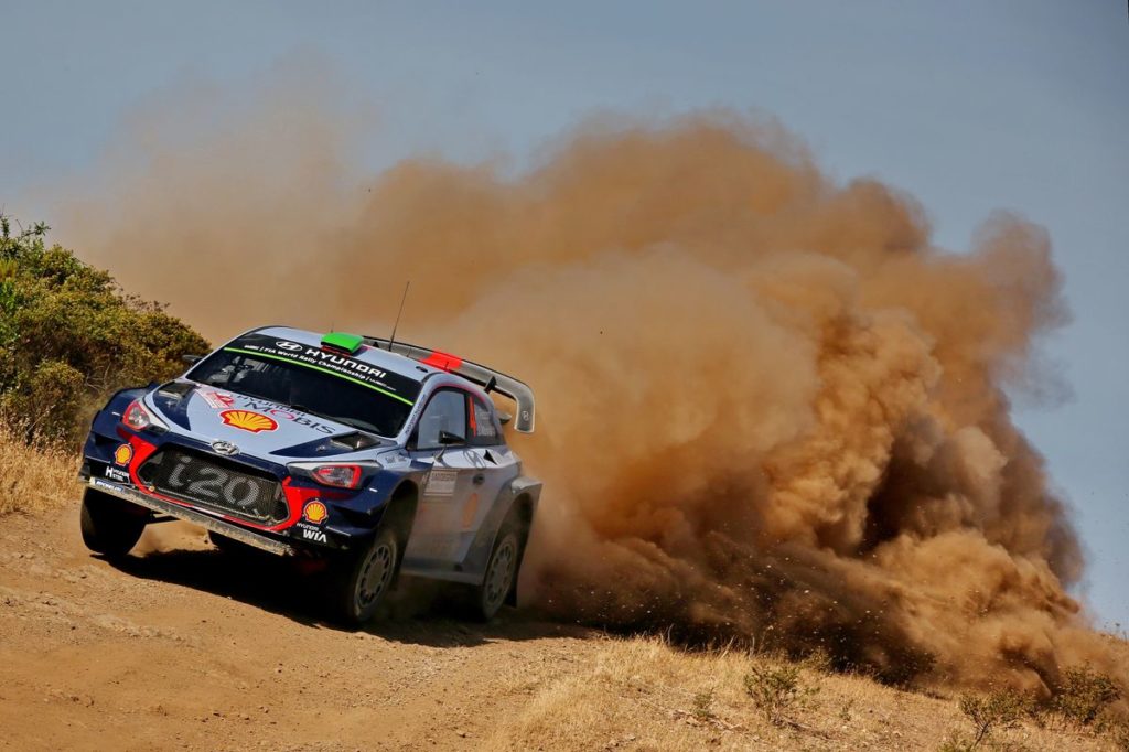 WRC - Hyundai Motorsport leads close fight in Sardinia with 1-2 on Friday