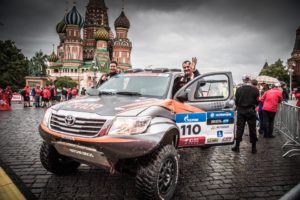 Decre Pellichet Toyota Overdrive Place Rouge Moscou Départ Silk Way Rally 2017