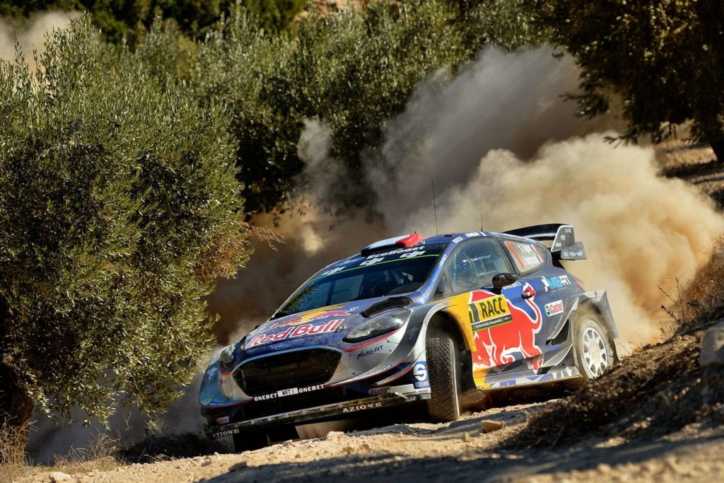 WRC - Ogier hold second after a close fight on gravel