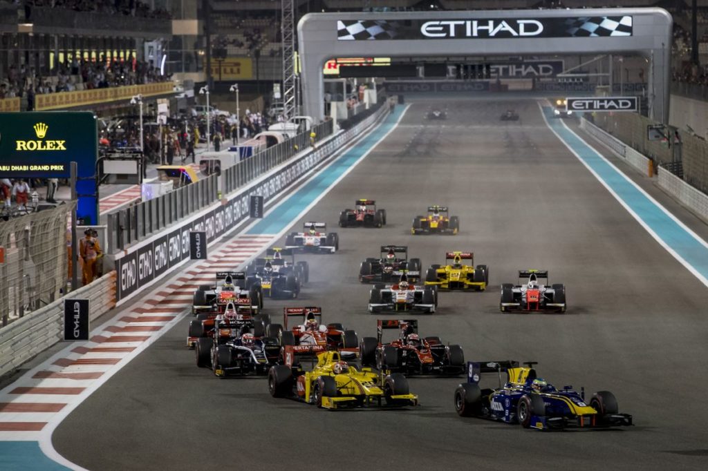 FIA Formula 2 - Rowland builds Abu Dhabi feature win