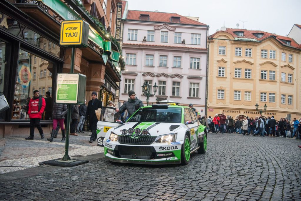 Škoda Motorsport et Jan Kopecký jouent au Taxi pour les fêtes...