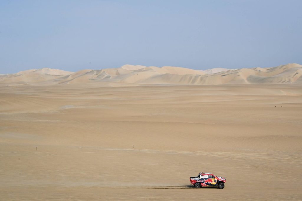 Experience pays off on tough stage three terrain of Dakar Rally