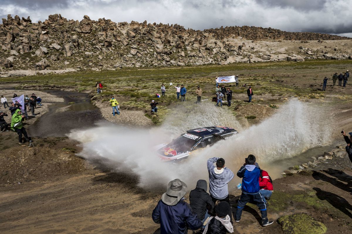 Muddy marathon stage shakes up the Dakar Rally leaderboard