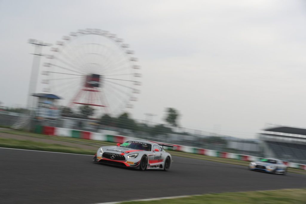 Platz drei in der Blancpain GT Series Asia für Patric Niederhauser bei Renndebüt in Suzuka