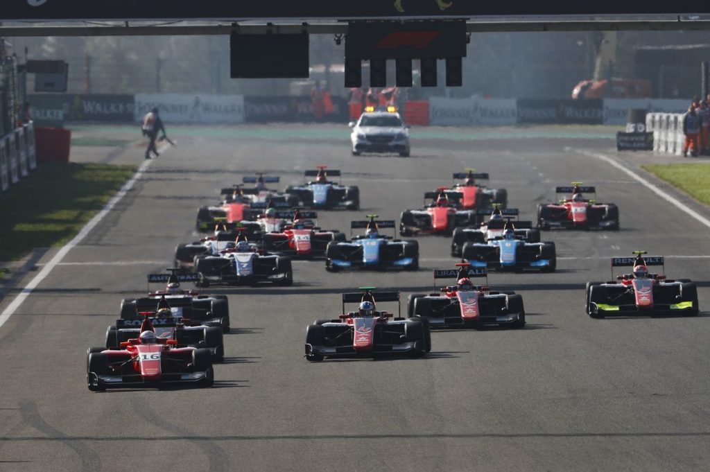 GP3 -  Mazepin clinches Race 2 victory at Spa
