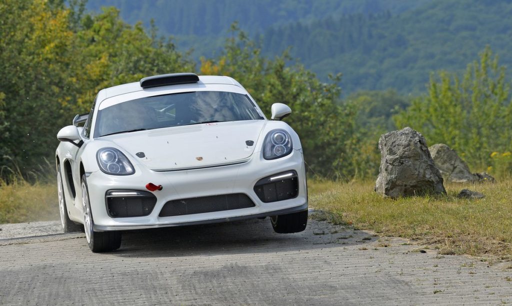 Porsche setzt Cayman GT4 Clubsport als Vorausfahrzeug ein