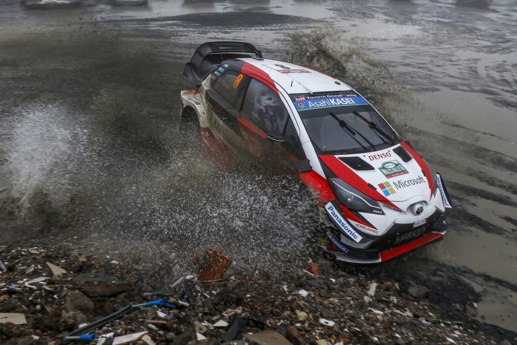 WRC - Tanak on top on a great day for Toyota Gazoo Racing in Britain