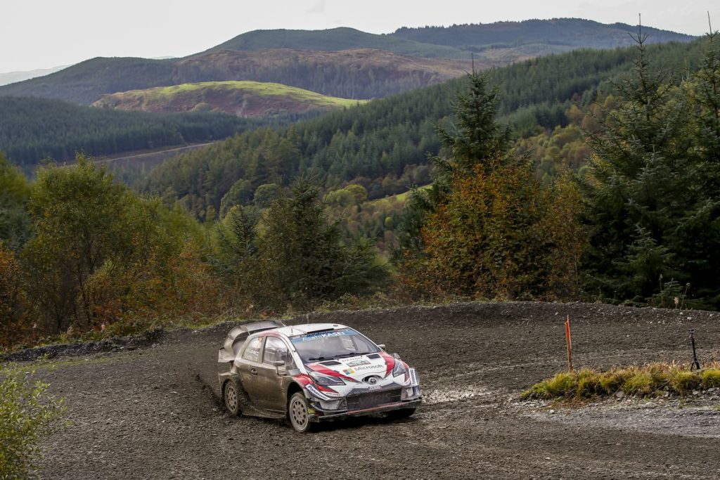 WRC - Latvala and Lappi fighting at the front with the Toyota Yaris WRC