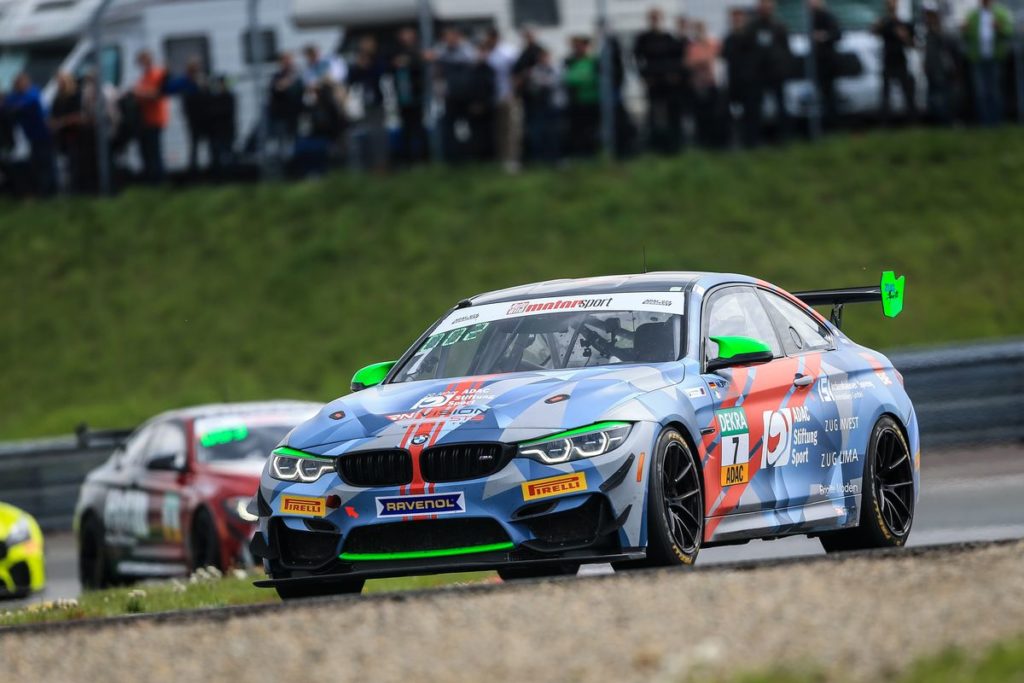 BMW-Duo Zug/Piana siegt bei spannendem Debüt der ADAC GT4 Germany