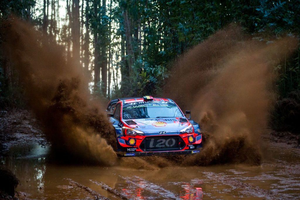 Thierry Neuville holds fourth place and finds himself in an early fight for the provisional podium positions, despite starting first on the road