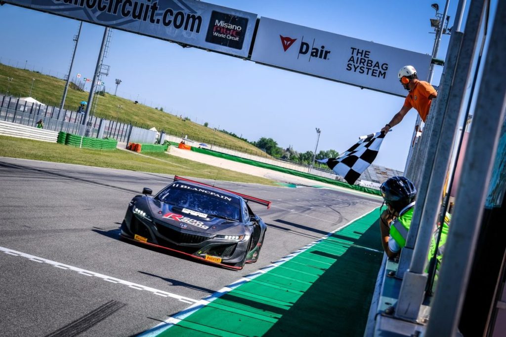 Moller extends championship lead with third victory of 2019 Blancpain GT Sports Club campaign