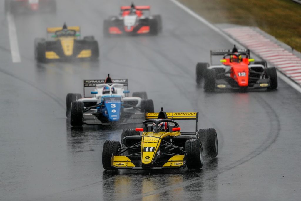 Formula Renault Eurocup - Victor Martins passe entre les gouttes au Hungaroring
