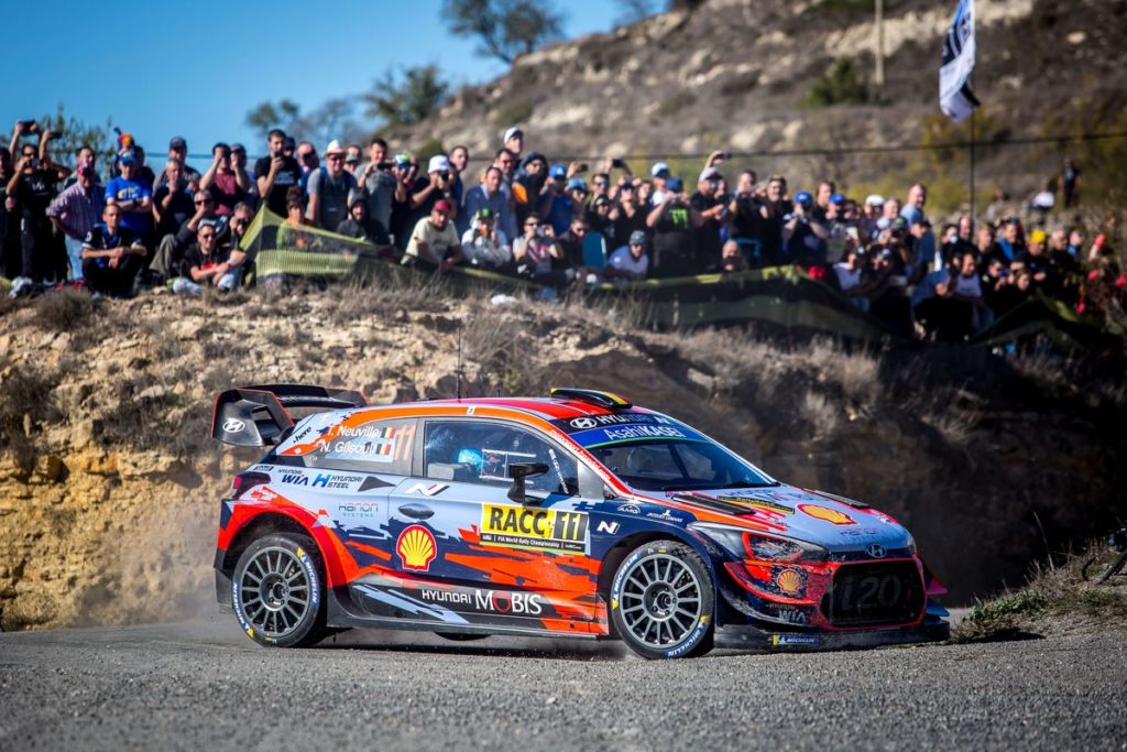 WRC - Thierry Neuville holds a 21.5-second advantage at the top of the classification