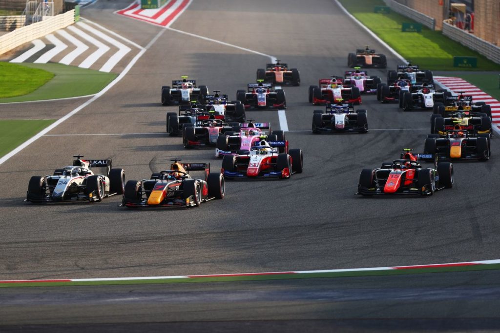 Formula 2 - Tsunoda takes third win of 2020 in the Sakhir Feature Race, as the title goes down to the wire