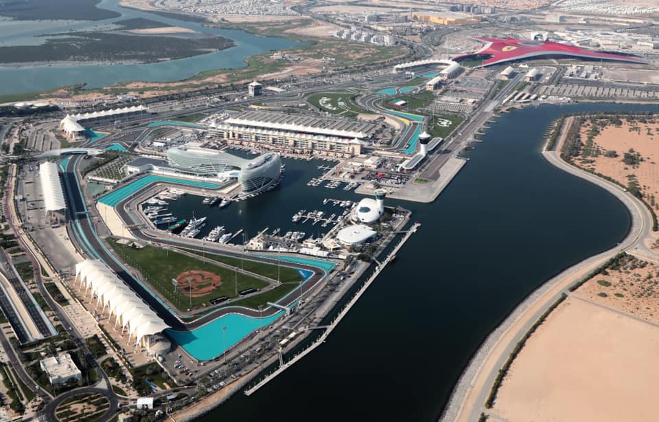 Une vue aérienne du circuit de Formule 1 d'Abu Dhabi, dernier Grand-Prix de la saison. Réalisé par Steve Domenjoz