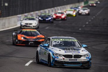 Yann Zimmer au pied du podium en DTM Trophy au Lausitzring