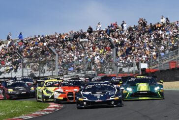 GT World Challenge – Emil Frey Racing sur le podium à Brands Hatch